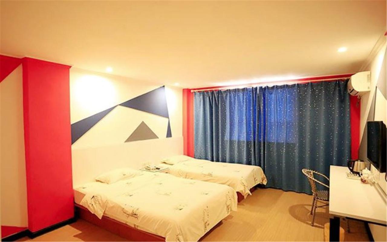 Jinkailai Business Hotel Qingdao Beer Street Екстер'єр фото