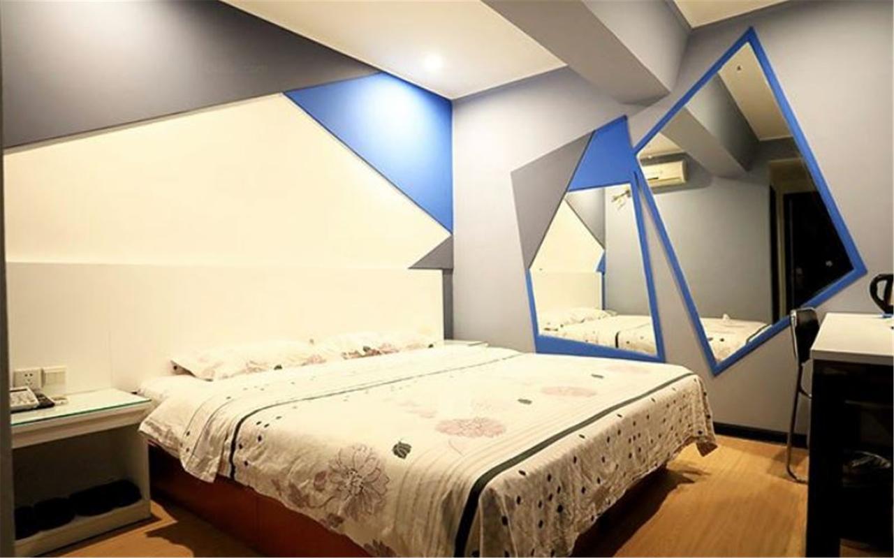 Jinkailai Business Hotel Qingdao Beer Street Екстер'єр фото